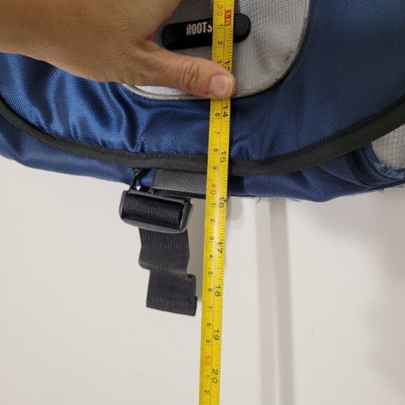 Roots Crossbody Travel Bag Laptop Pocket Water Bottle Holder Adjustable Strap - Picture 10 of 16